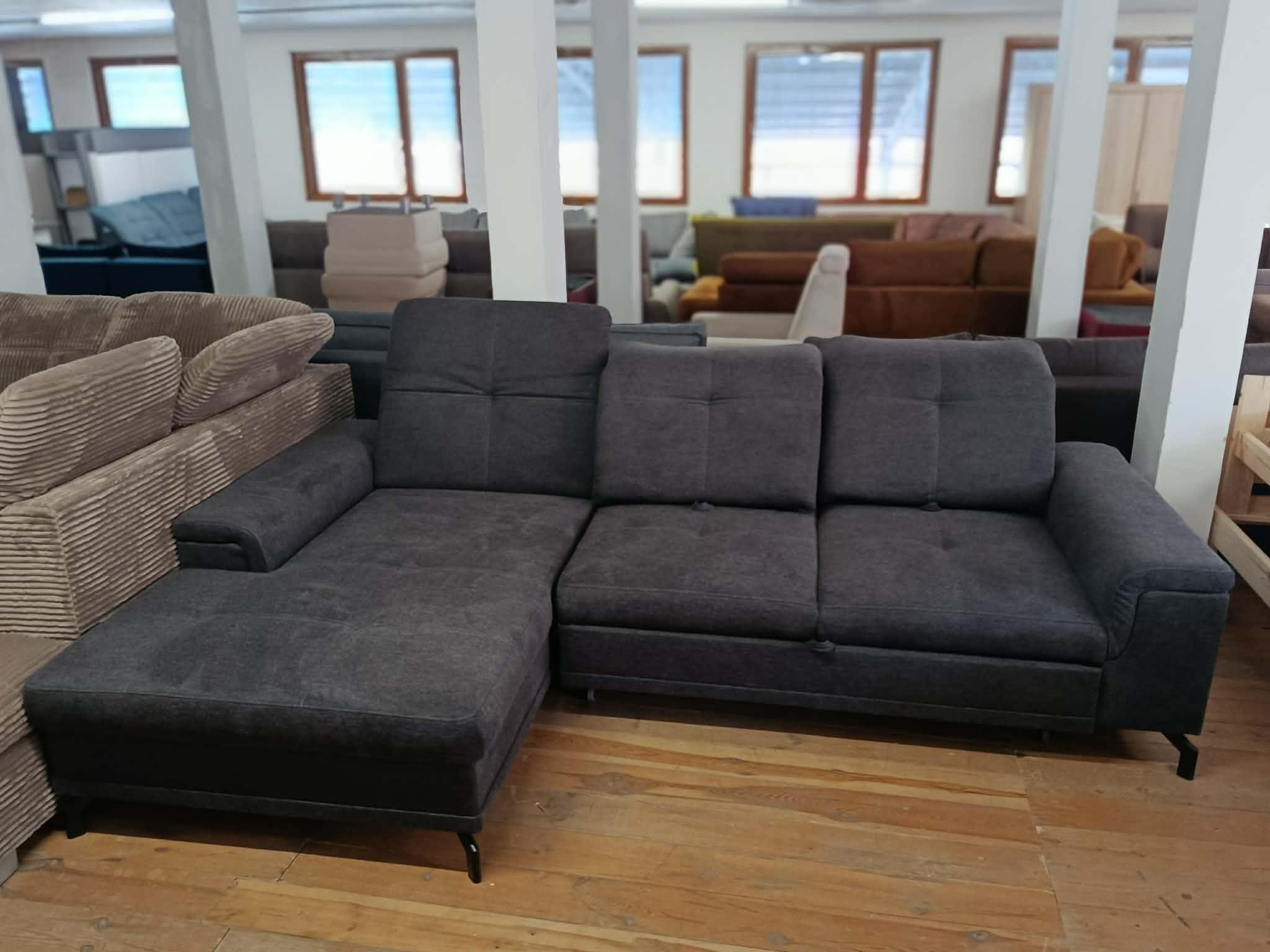 Rohová pohovka Britta 